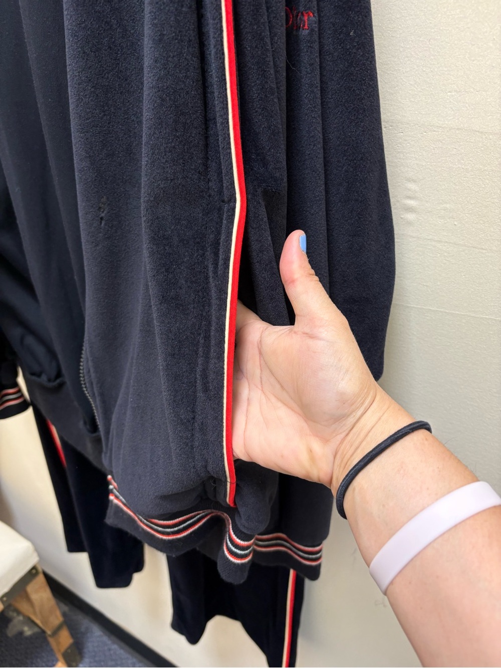 Christian Dior Vintage Black Velour Track Suit w/Red Trim-good condition -Sze XL - Picture 11 of 16